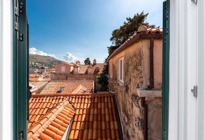 هتل Euroadria Residence