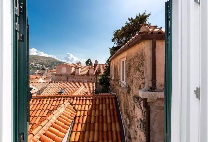 هتل Euroadria Residence