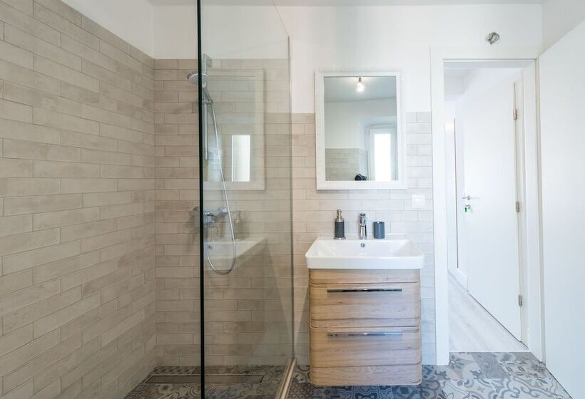 هتل Euroadria Residence