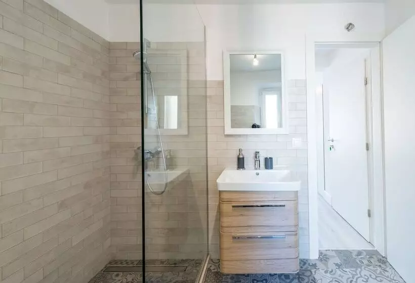 هتل Euroadria Residence