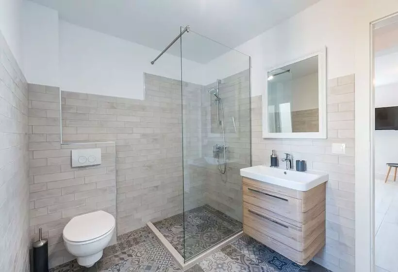 هتل Euroadria Residence