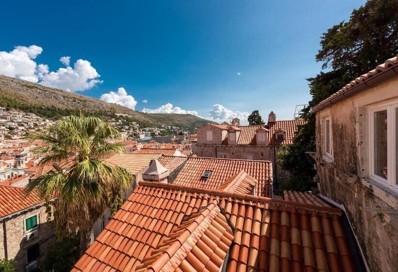 هتل Euroadria Residence