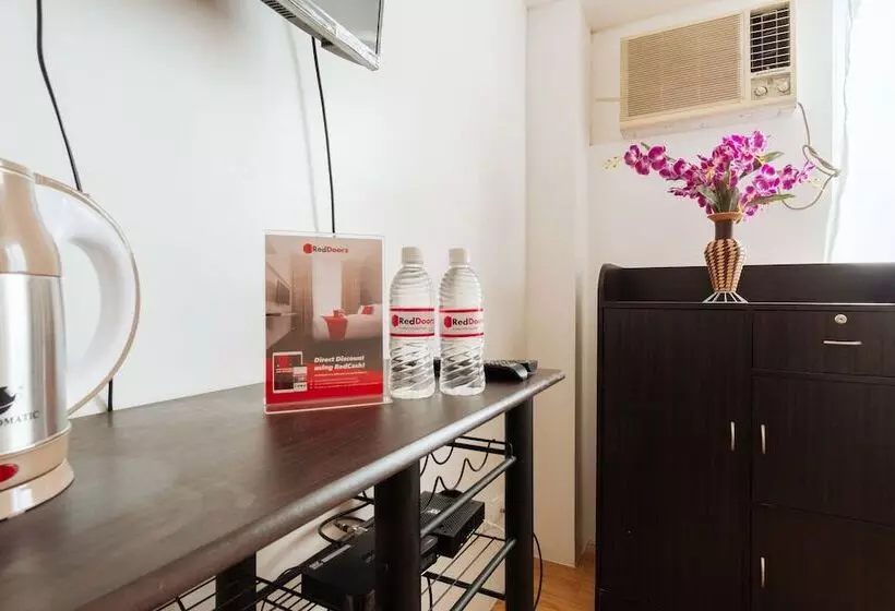 هتل Reddoorz @ Amaia Skies Avenida