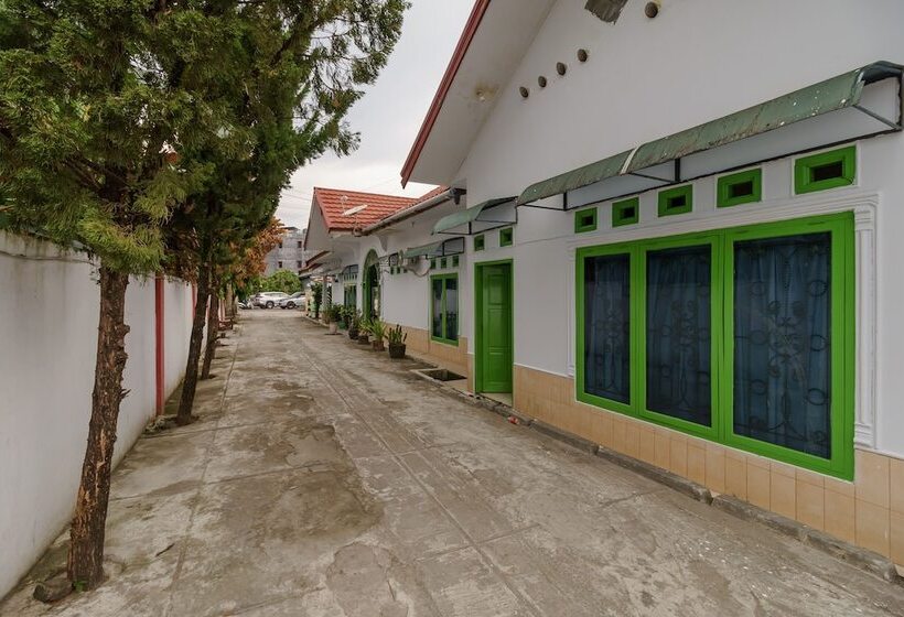 بنسيون Reddoorz Near Jalan Mayjen Sutoyo Bengkulu