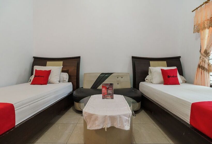 بنسيون Reddoorz Near Jalan Mayjen Sutoyo Bengkulu
