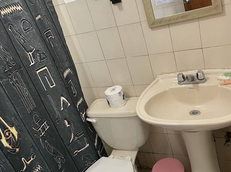 هاستل Villa Eshta