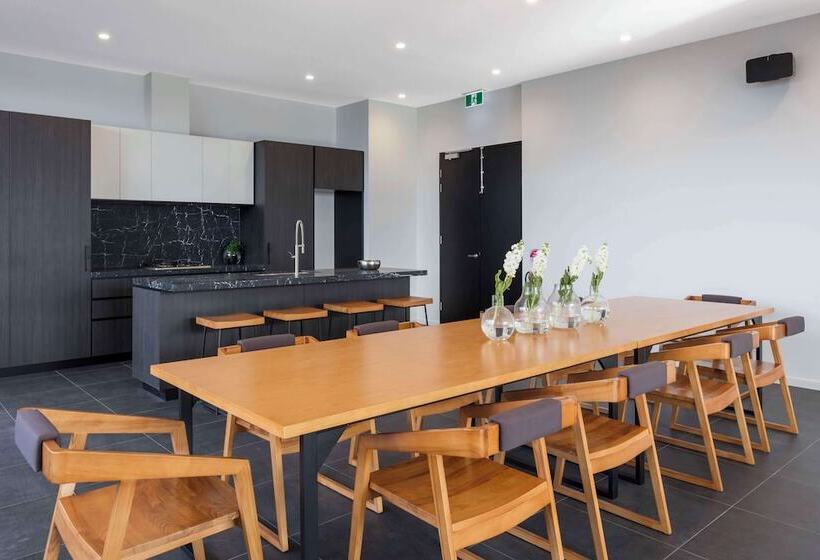 Avani Melbourne Box Hill Residences