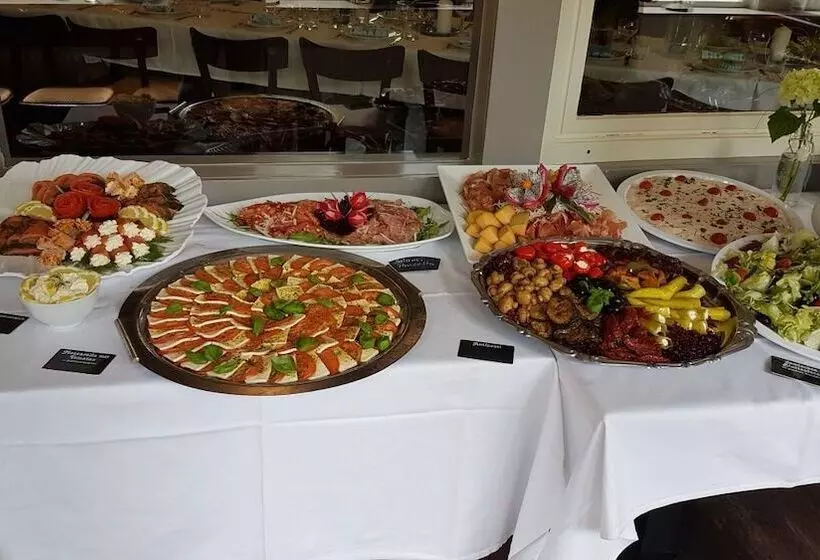 Campinghotel Eulenburg   Hostel