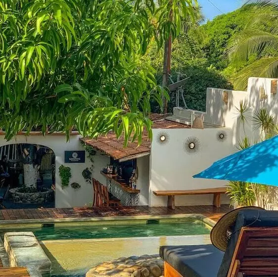 Hotelli Casa De Olas Boutique