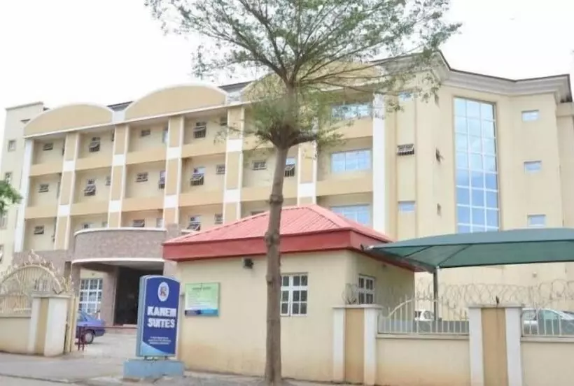 هتل Kanem Suites