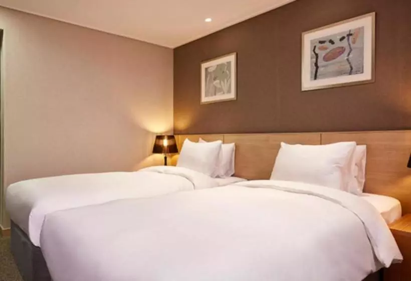 Hotelli New Raon Stay