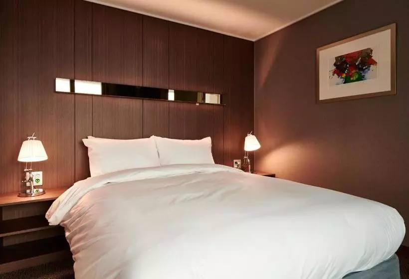 Hotelli New Raon Stay