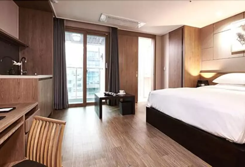 Hotelli New Raon Stay