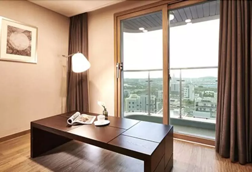 Hotelli New Raon Stay