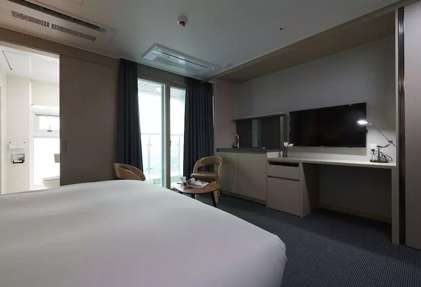 Hotelli New Raon Stay