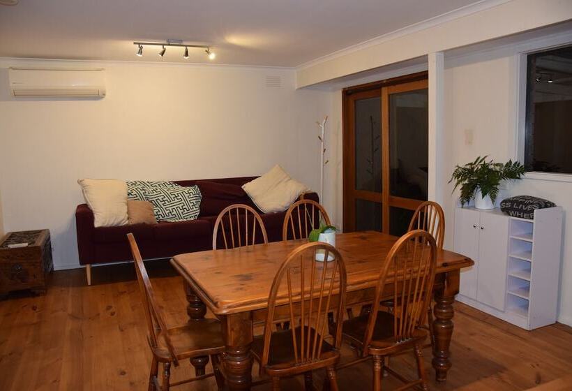 فندق ريفى Heritage Farm