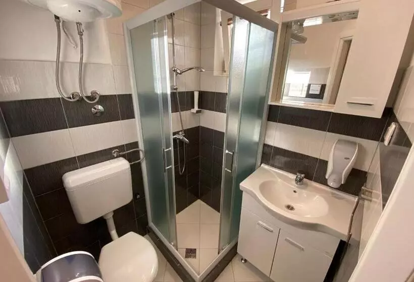پانسیون Apartments & Rooms Mostar Story