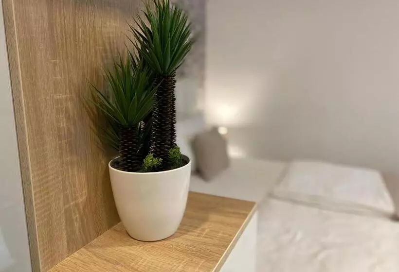 پانسیون Apartments & Rooms Mostar Story