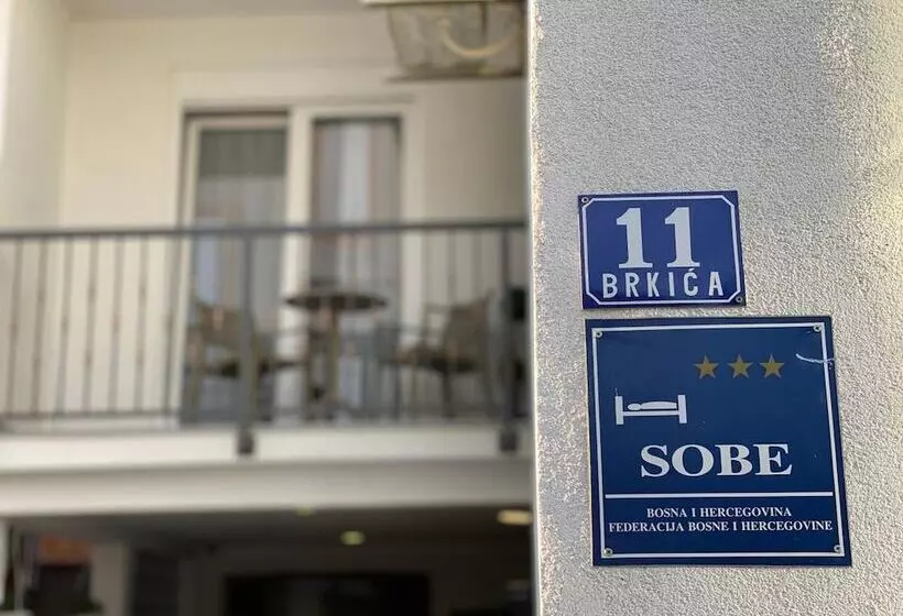 پانسیون Apartments & Rooms Mostar Story