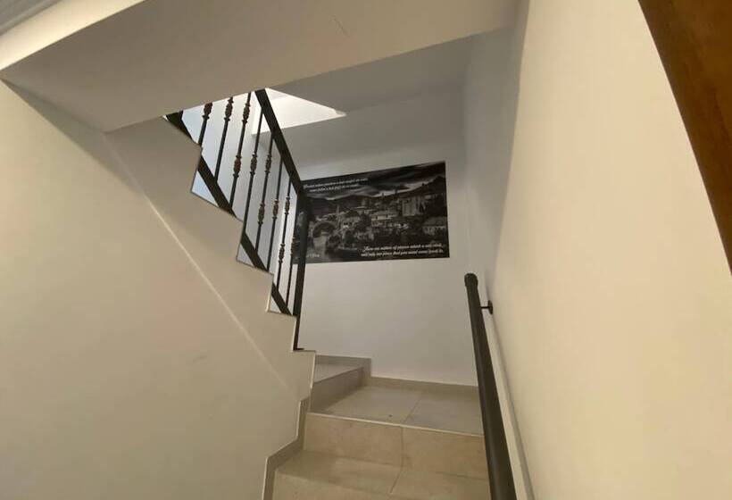 پانسیون Apartments & Rooms Mostar Story