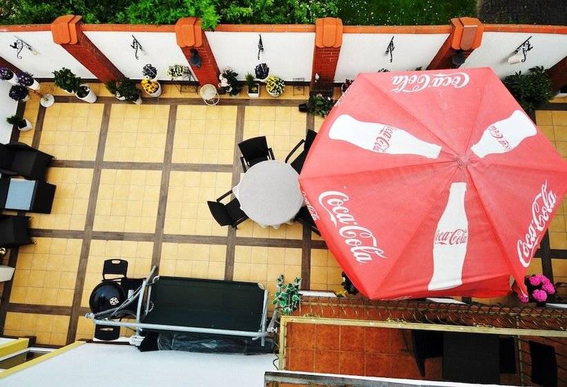 פנסיון Dworek Familijny