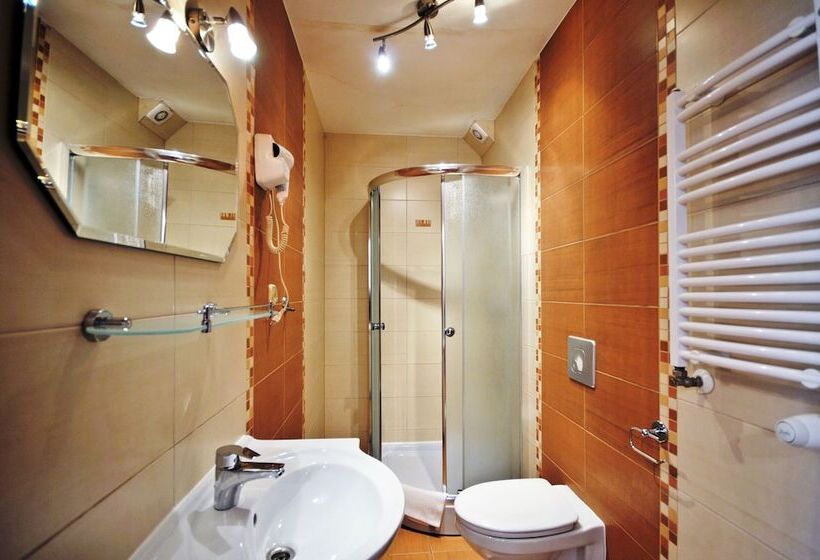 פנסיון Dworek Familijny