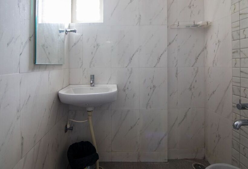 Stayvel Service Apartments