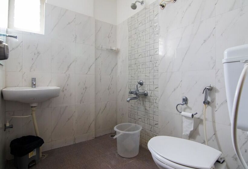 Stayvel Service Apartments