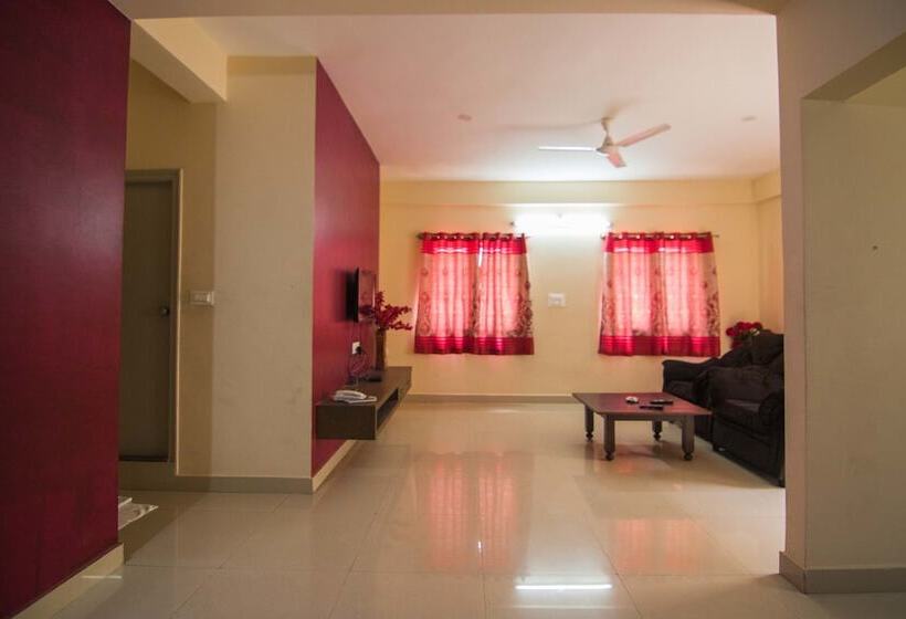 Stayvel Service Apartments