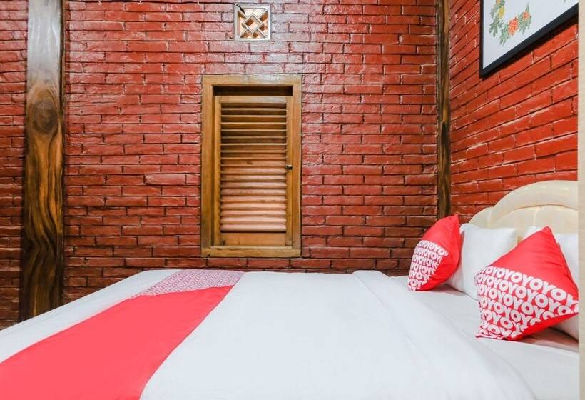 호스텔 Oyo 774 Villa 007 Sengkaling