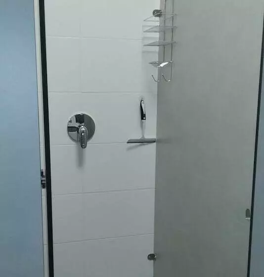 هاستل White Coral Club