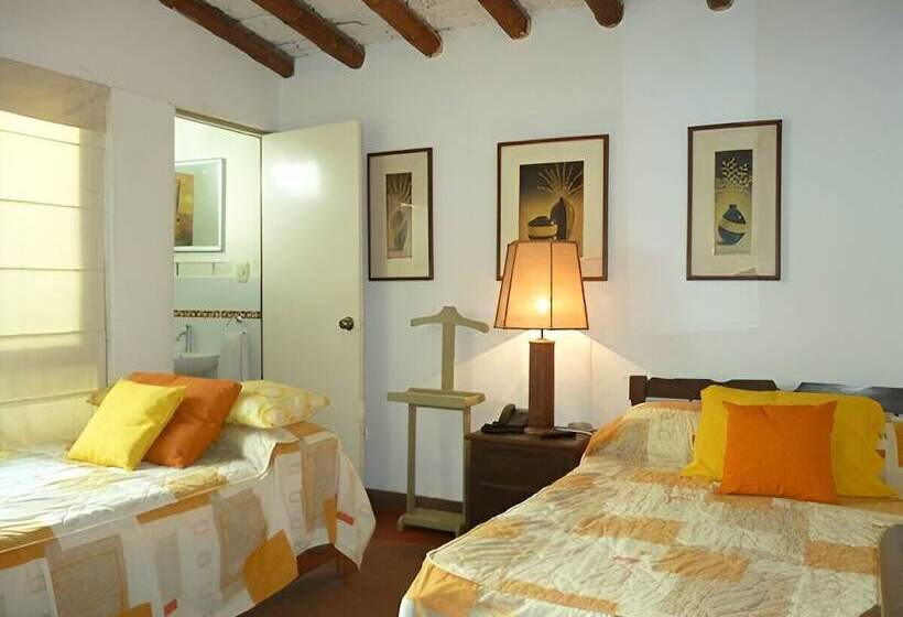 Hostal Merlin Punta Hermosa