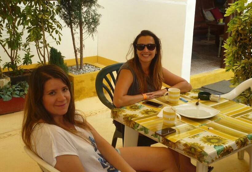 Hostal Merlin Punta Hermosa