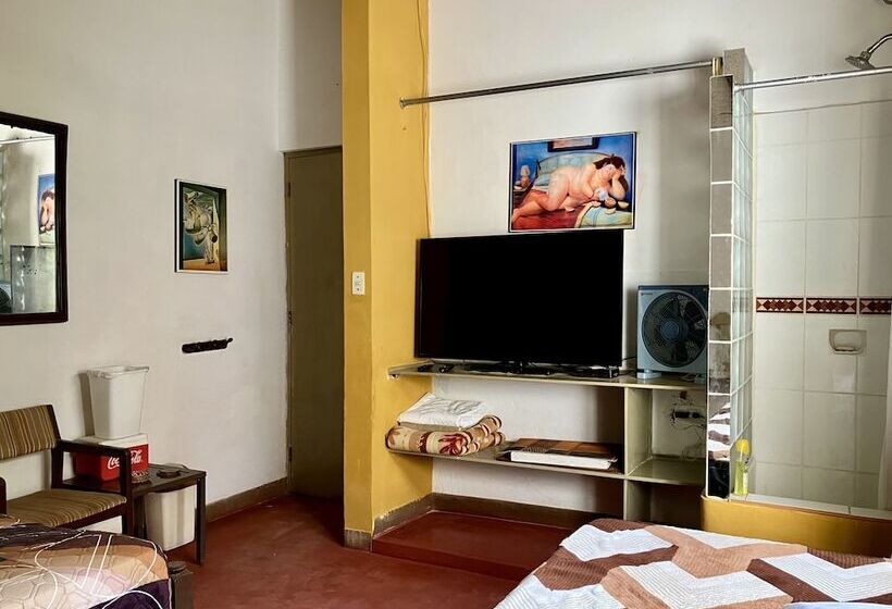 Hostal Merlin Punta Hermosa