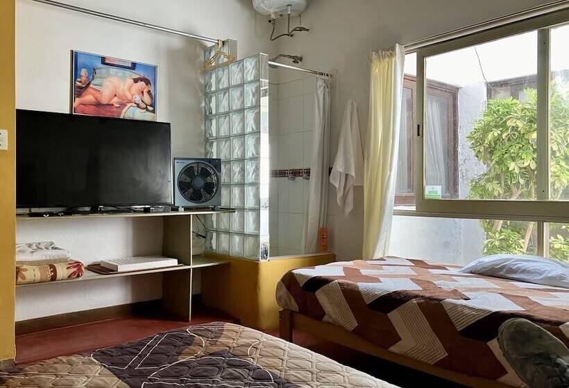 Hostal Merlin Punta Hermosa