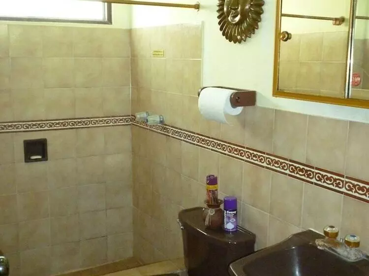 Hostal Merlin Punta Hermosa