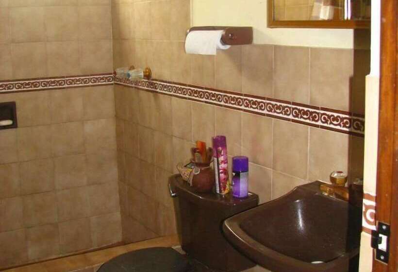 Hostal Merlin Punta Hermosa