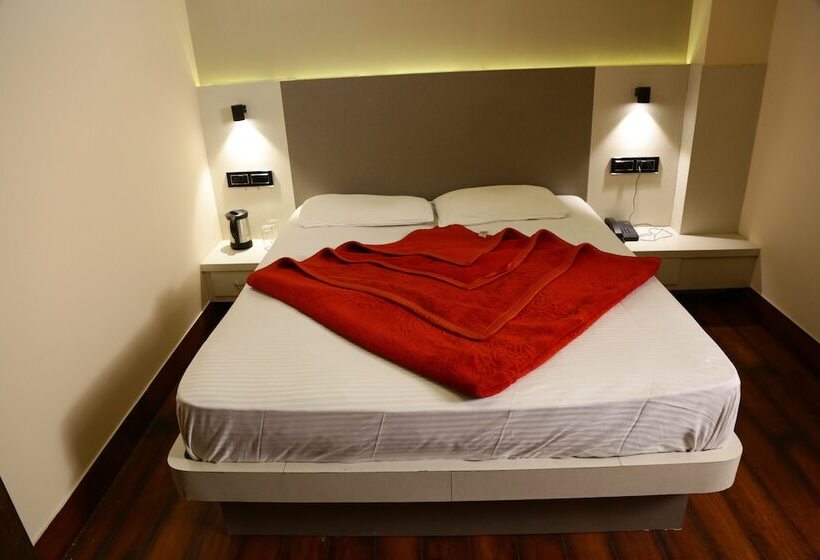 בית מלון כפרי Aangan Regency