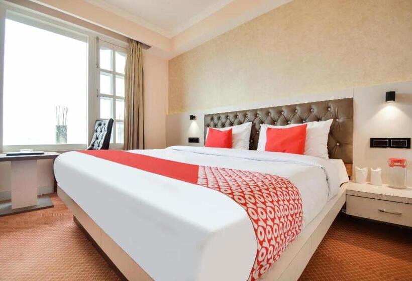 בית מלון כפרי Aangan Regency