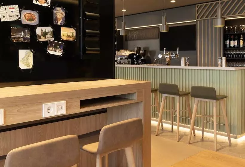 Hotelli Holiday Inn   Eindhoven Airport, An Ihg