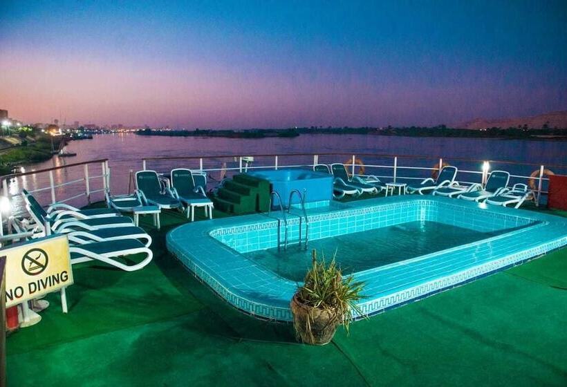 هتل Nile Saray