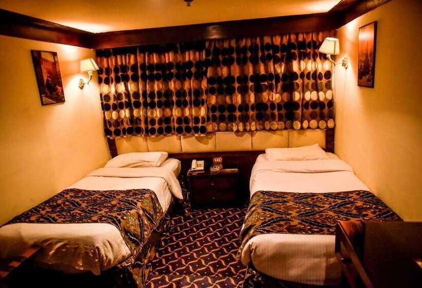 هتل Nile Saray