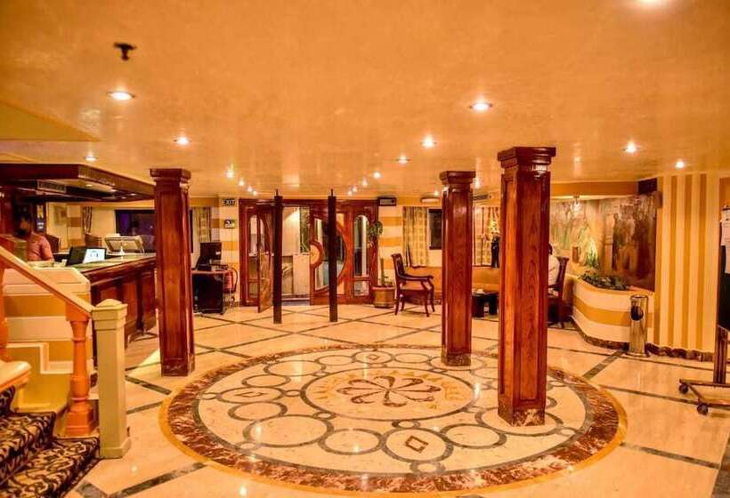 هتل Nile Saray