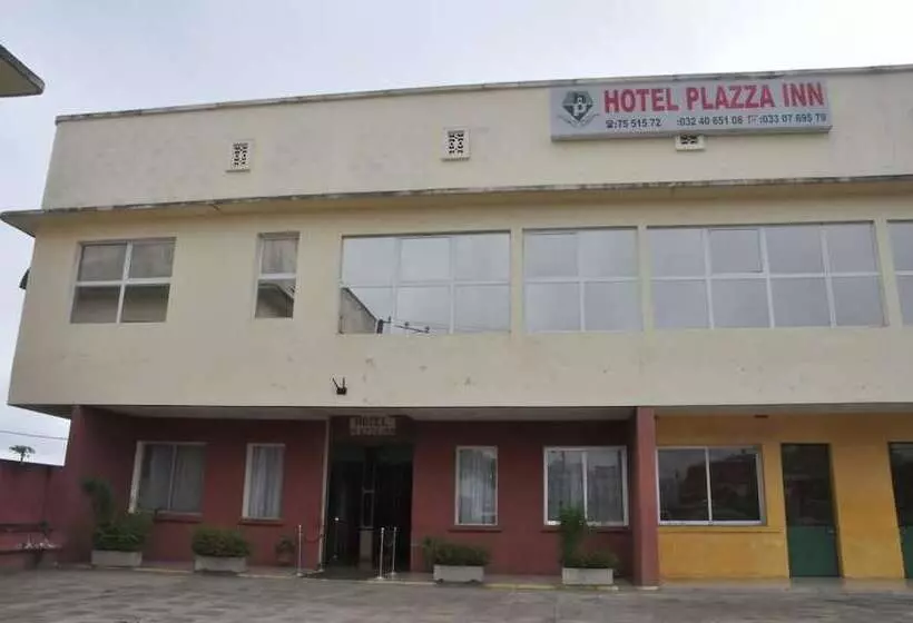 هتل Plazza Inn
