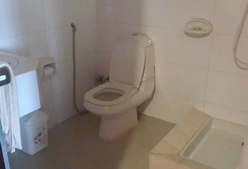 هتل Plazza Inn