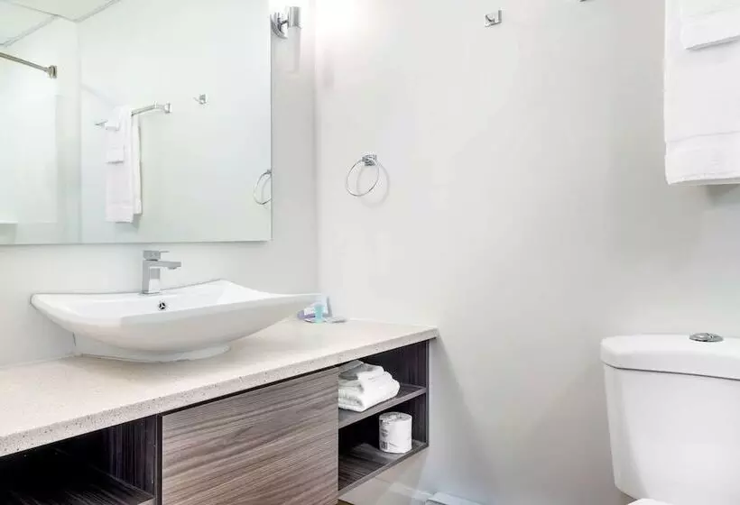 Hotel Rodeway Inn
