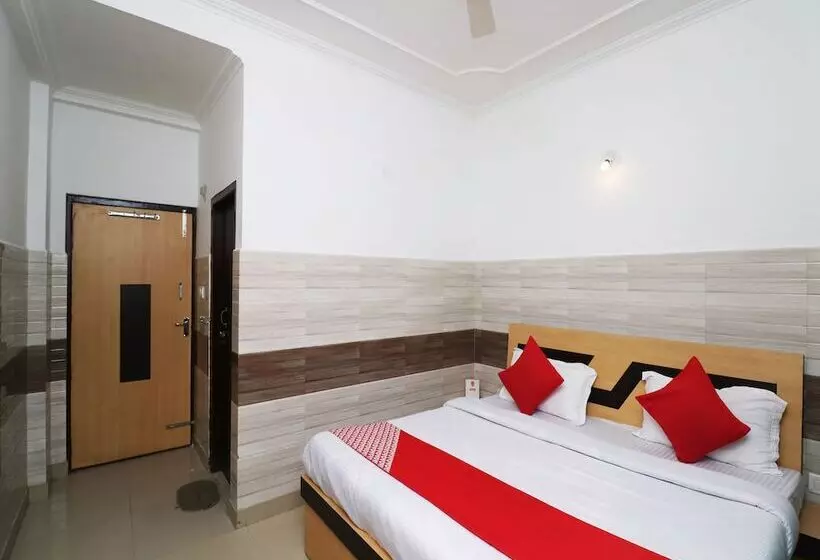 ホテル Shyam Residency By Oyo Rooms