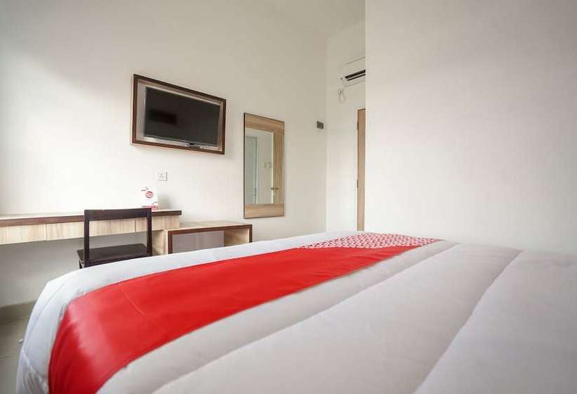 ホテル Sugoi Kost By Oyo Rooms