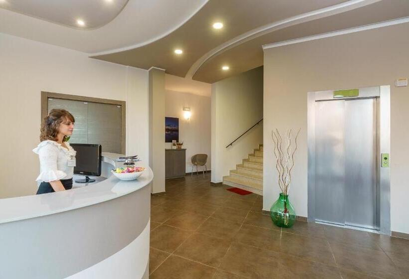 Travini Hotel Residence