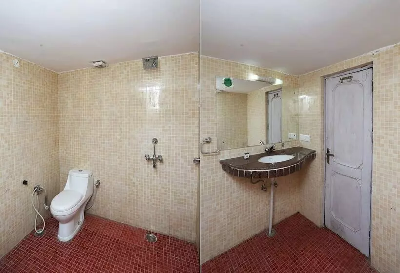 هتل United 21 Resort By Oyo Rooms